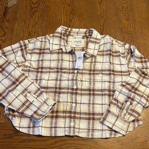 American Eagle cropped flannel